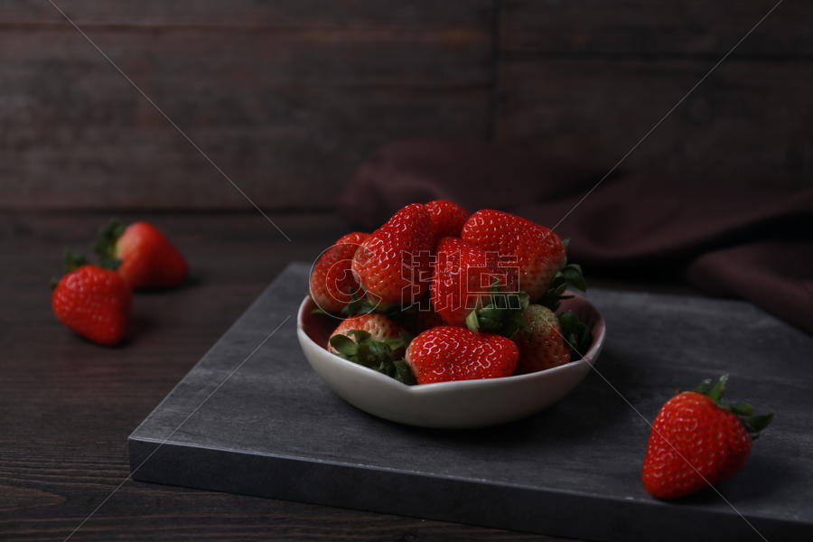 新鲜水果草莓图片素材免费下载