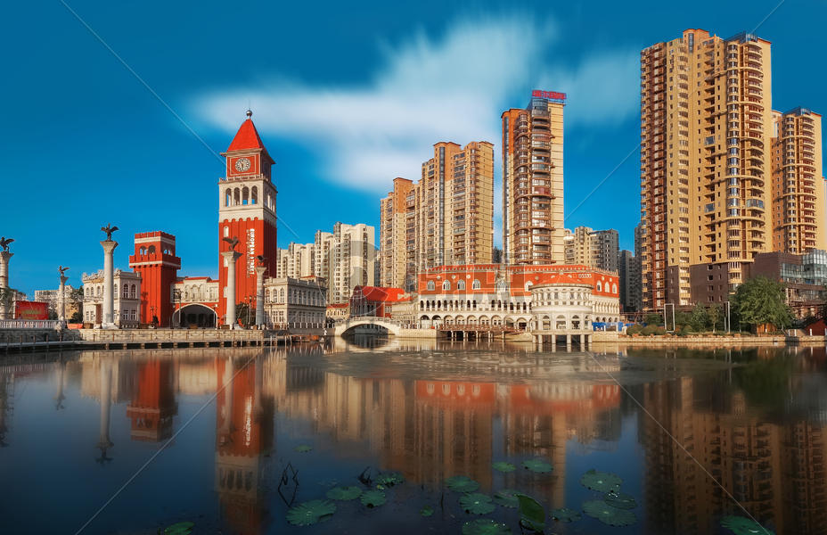 碧水蓝天的城市新貌图片素材免费下载