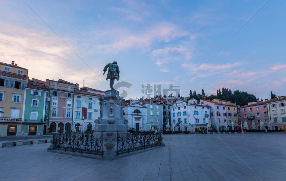 欧洲斯洛文尼亚旅游名城皮兰城区中心广场图片素材免费下载