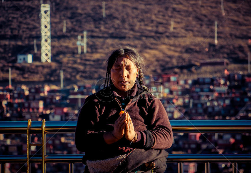 藏民信徒图片素材免费下载