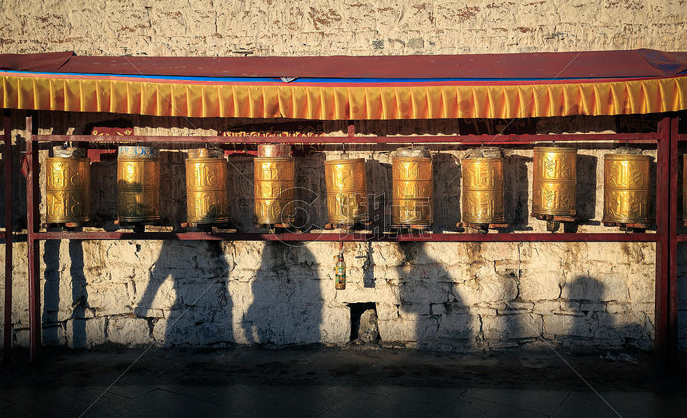 西藏拉萨转经筒图片素材免费下载
