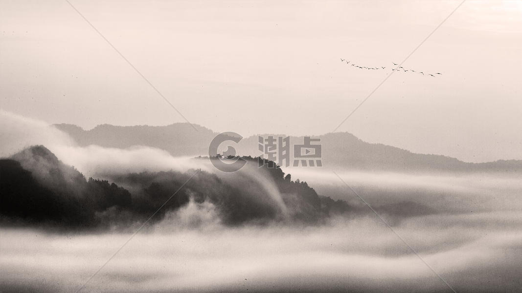 水墨风格的云海雾景图片素材免费下载