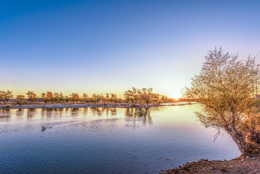 额尔齐斯河的夕阳图片素材免费下载