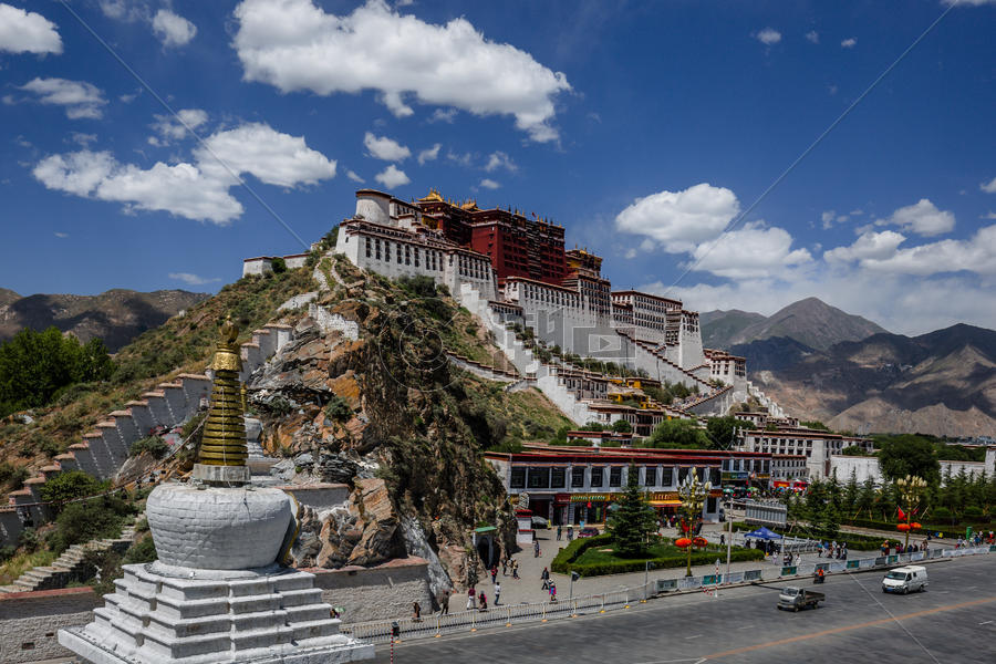 西藏拉萨壮观的布达拉宫风光图片素材免费下载