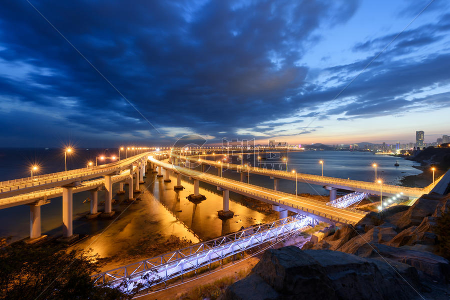 夜色跨海大桥图片素材免费下载