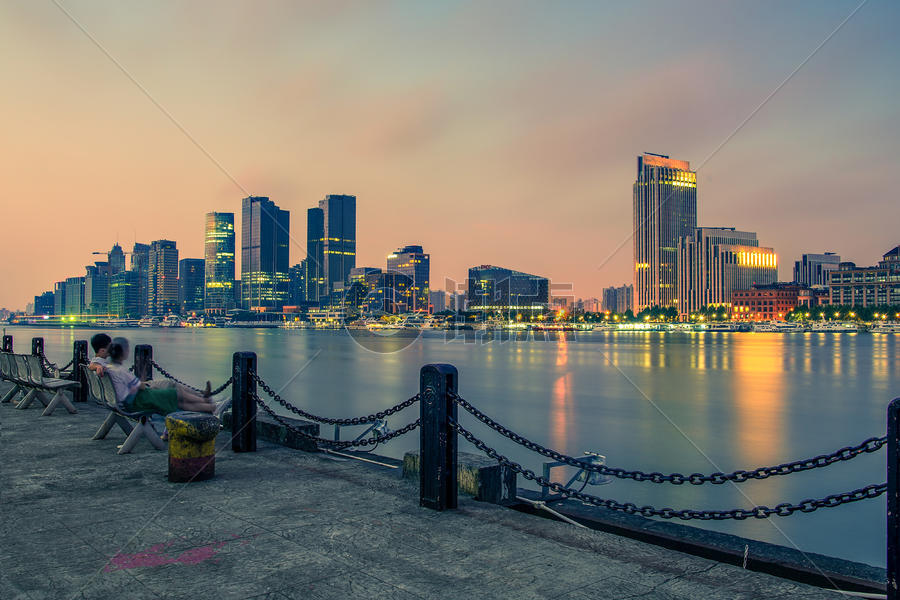 上海黄浦江畔的晨光图片素材免费下载