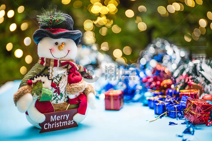 圣诞节雪人玩偶图片素材免费下载