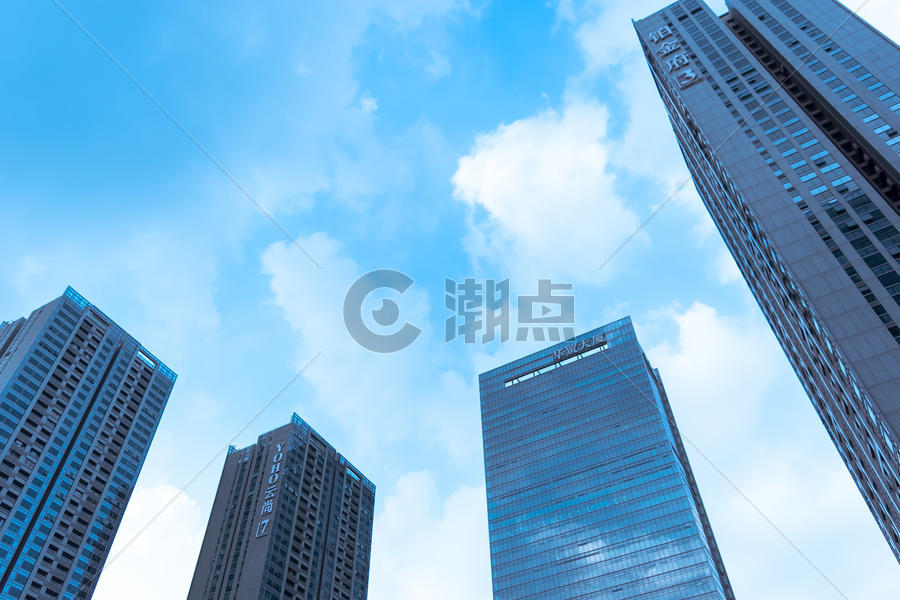 城市大楼天空背景图片素材免费下载