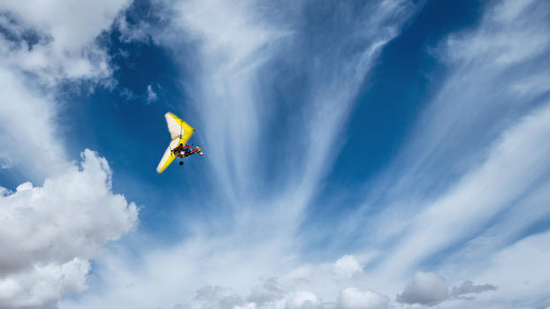三角滑翔伞图片素材免费下载