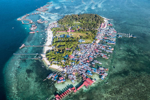 马来西亚仙本那马布岛全景航拍图片素材免费下载
