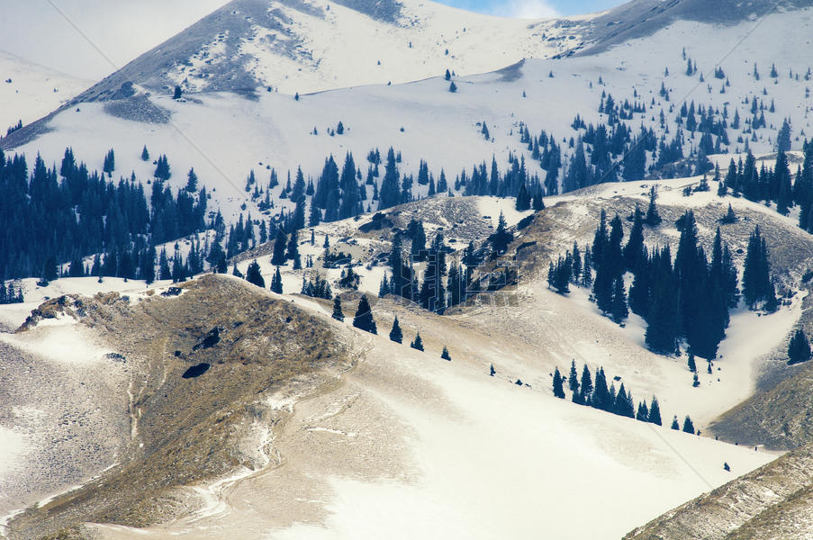 新疆雪山雪原图片素材免费下载