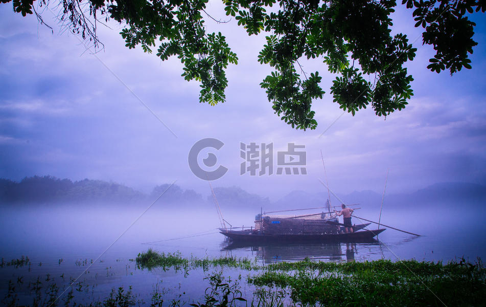 浙江旅游风景区瓯江上的渔船图片素材免费下载