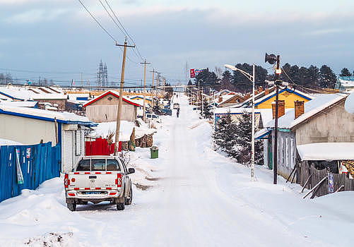 东北雪村雪景图片素材免费下载
