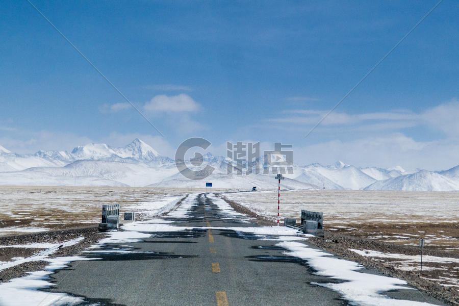 西藏雪山公路图片素材免费下载