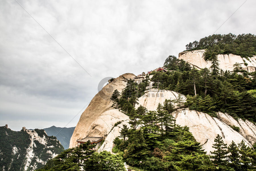 五岳华山旅游自由行爬山图片素材免费下载
