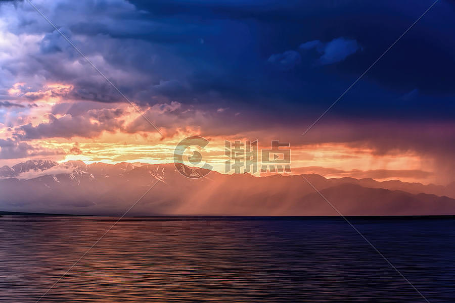 赛里木湖风光图片素材免费下载
