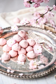 粉红桃花小甜品图片素材免费下载