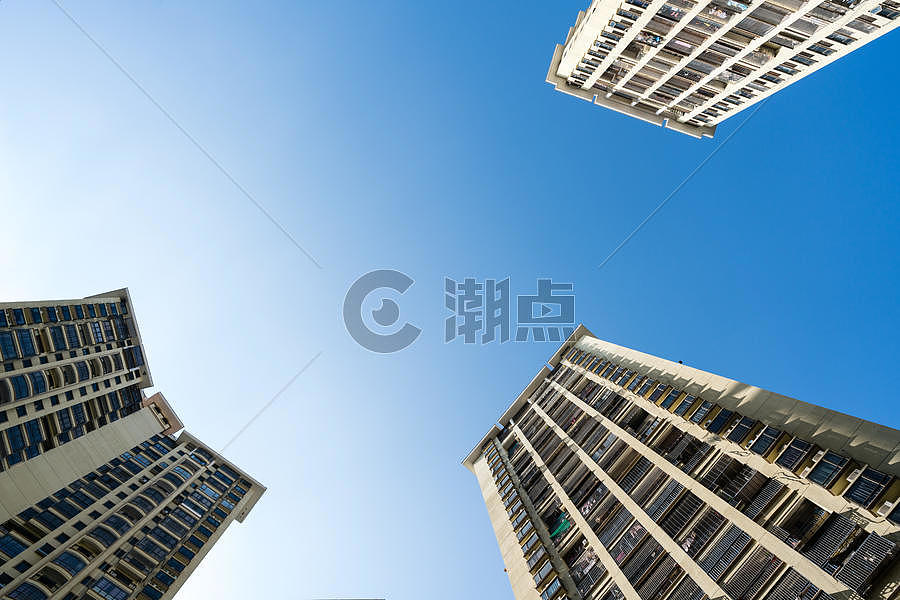 建筑住宅高楼仰拍图片素材免费下载