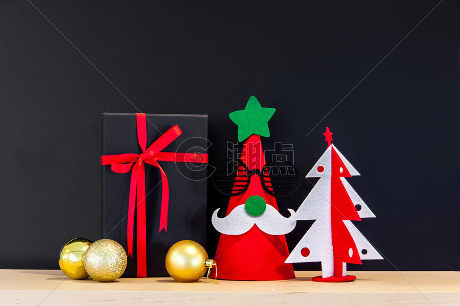 创意圣诞装饰和礼盒图片素材免费下载