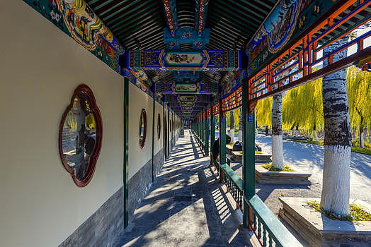 中式古典园林的长廊图片素材免费下载