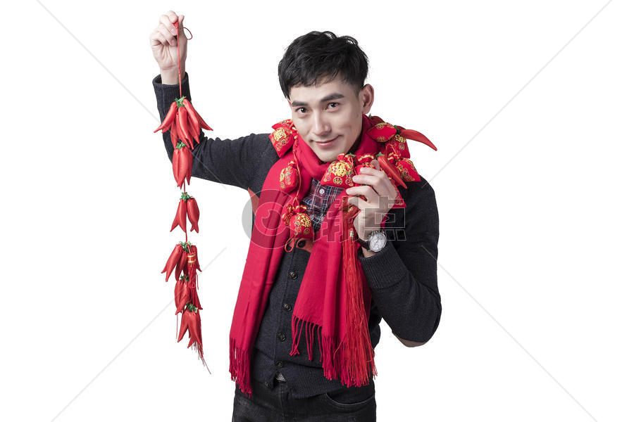 春节喜庆男士人像手持红辣椒图片素材免费下载