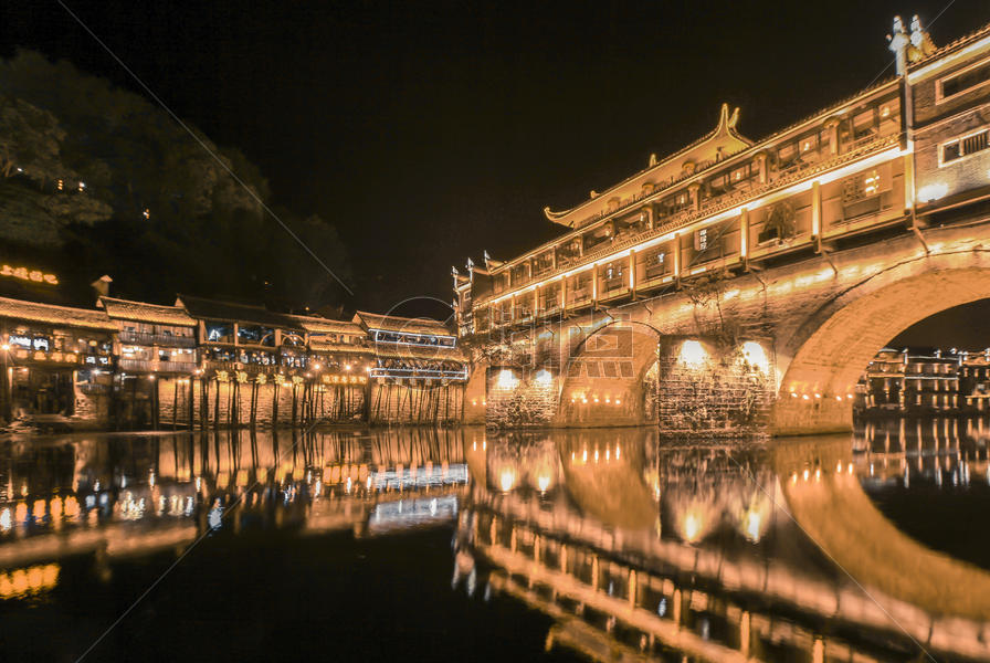 湖南凤凰古城夜景图片素材免费下载