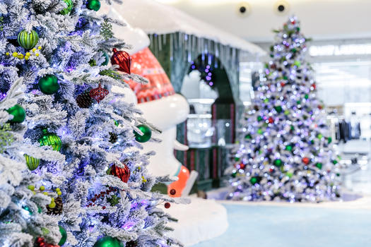 商场圣诞节圣诞树装扮图片素材免费下载