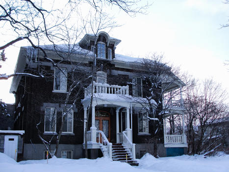 国外雪后的别墅图片素材免费下载