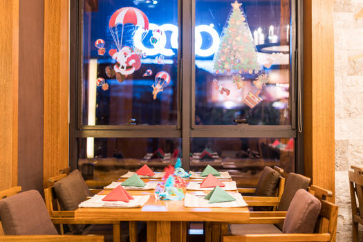 圣诞气氛的餐厅图片素材免费下载