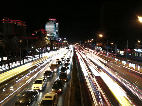 北京冬天马路夜景图片素材免费下载