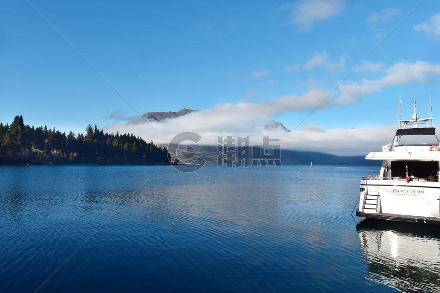 新西兰皇后镇湖泊码头图片素材免费下载