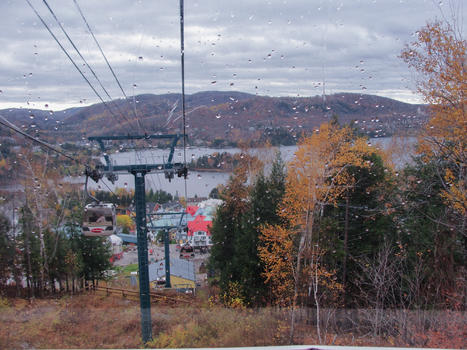 加拿大美丽山庄秋天缆车外图片素材免费下载