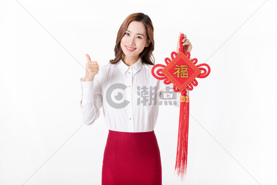 商务新年女性手拿中国结图片素材免费下载