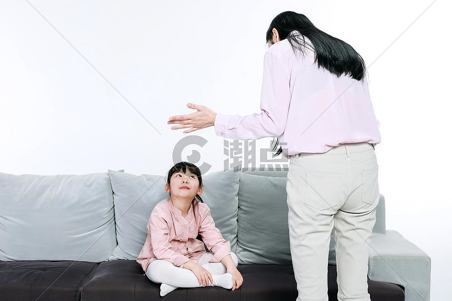 母女间的消极情绪摄影图5548*3699图片素材免费下载-编号753092-潮点视频