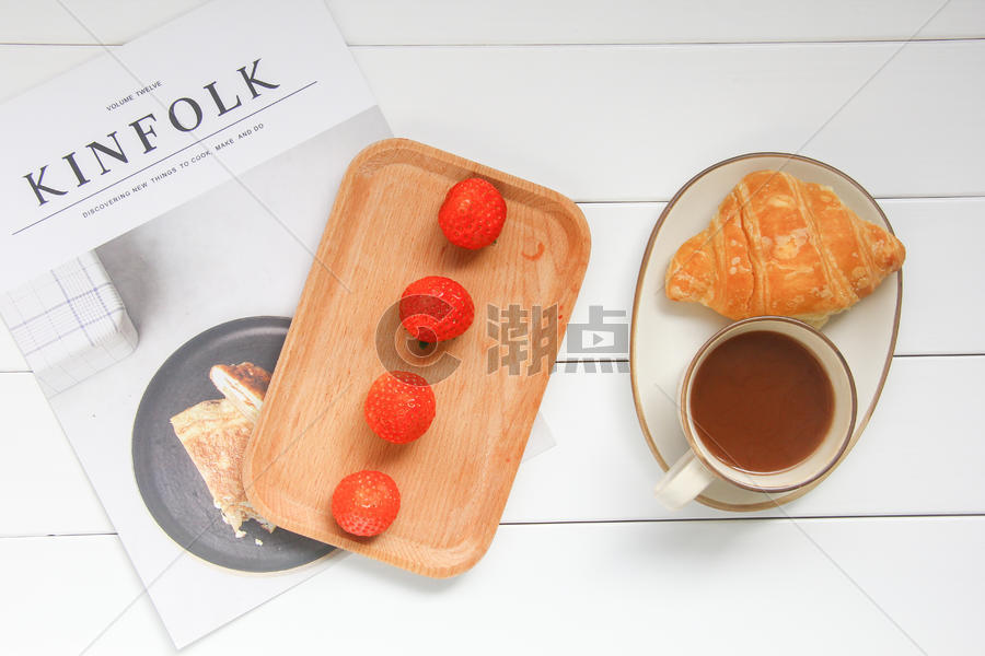 美味营养牛角包早餐图片素材免费下载