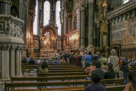 法国里昂富维耶圣母堂内图片素材免费下载