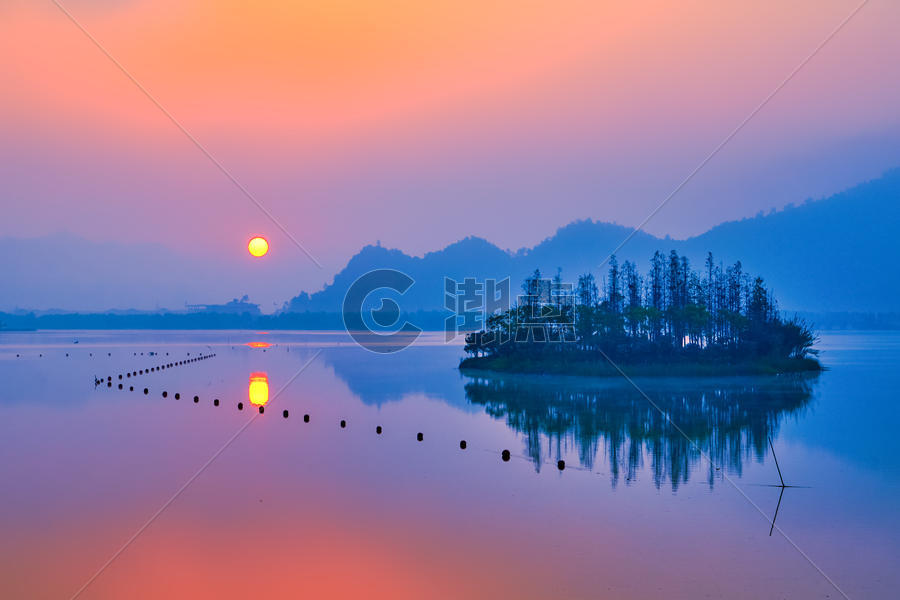 浙江灵湖的日出时分图片素材免费下载