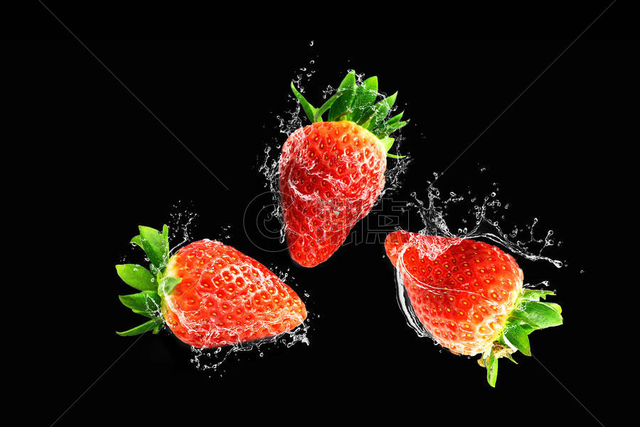 新鲜的牛奶草莓图片素材免费下载