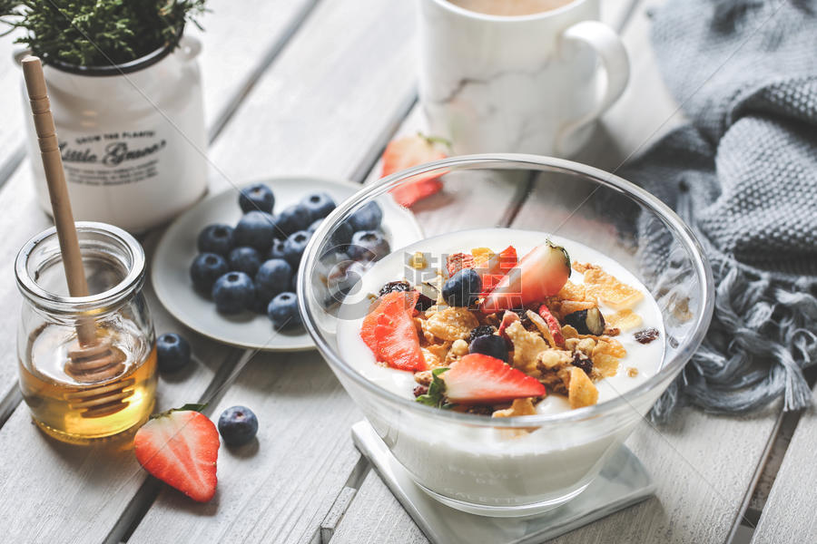 酸奶水果麦片甜品早餐下午茶图片素材免费下载
