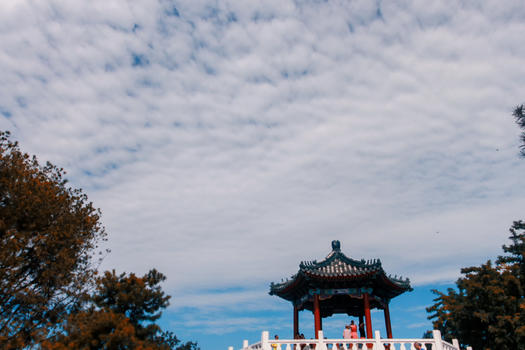 北京香山山顶的亭子图片素材免费下载