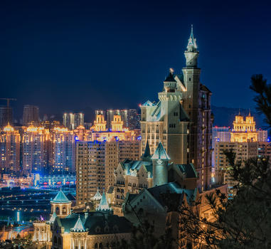 大连星海城堡酒店夜色图片素材免费下载