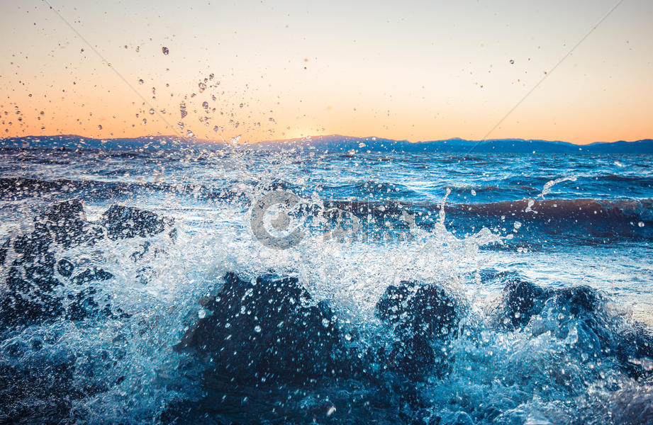  海浪浪花图片素材免费下载