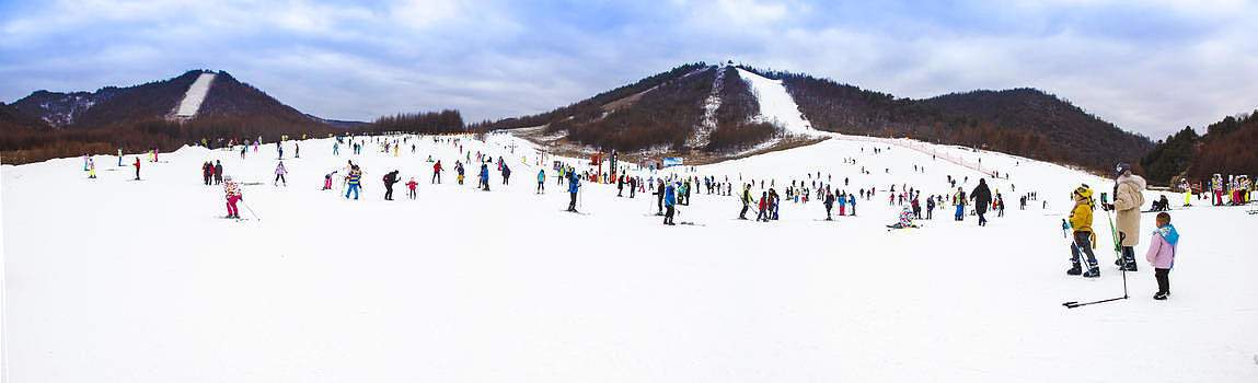 滑雪场全景图片素材免费下载