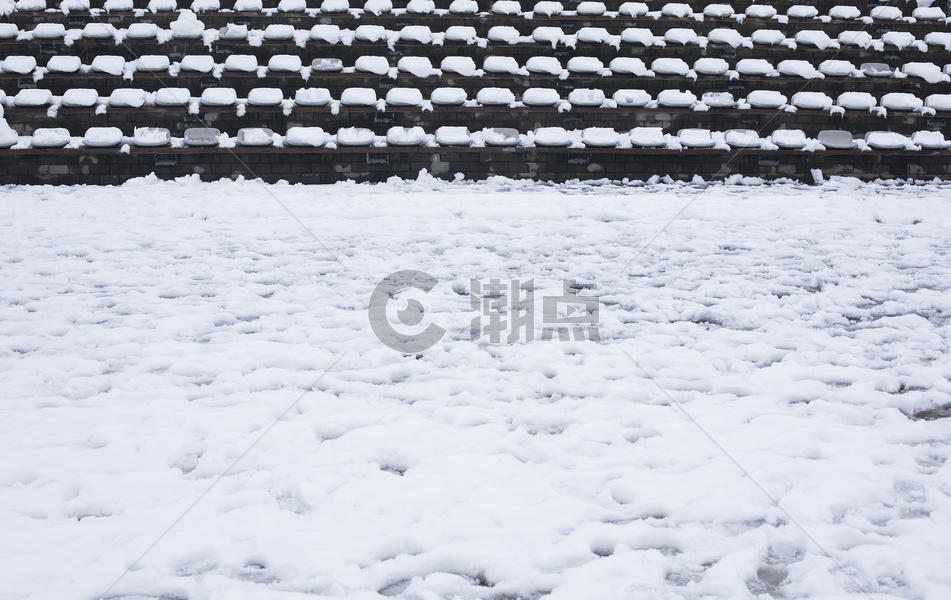 大雪后的雪景图片素材免费下载