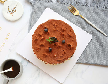 巧克力莫斯生日蛋糕图片素材免费下载