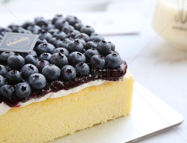 蓝莓生日蛋糕西点烘焙图片素材免费下载