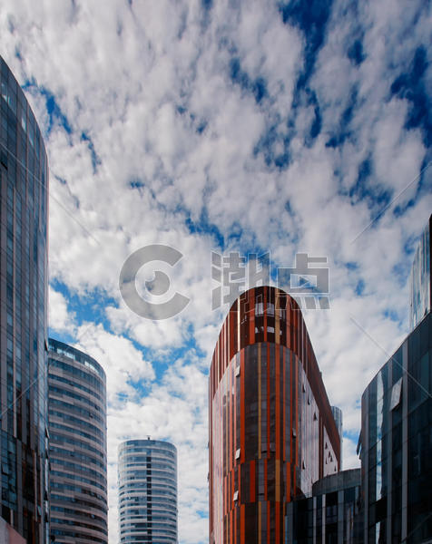 蓝天白云下的北京建筑群图片素材免费下载