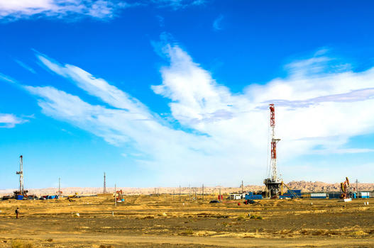 新疆克拉玛依油田图片素材免费下载