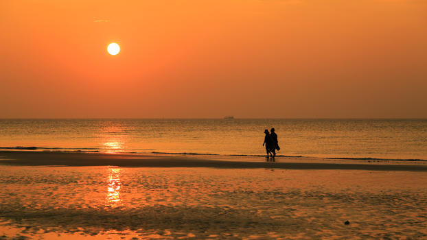 涠洲岛海滩夕阳图片素材免费下载