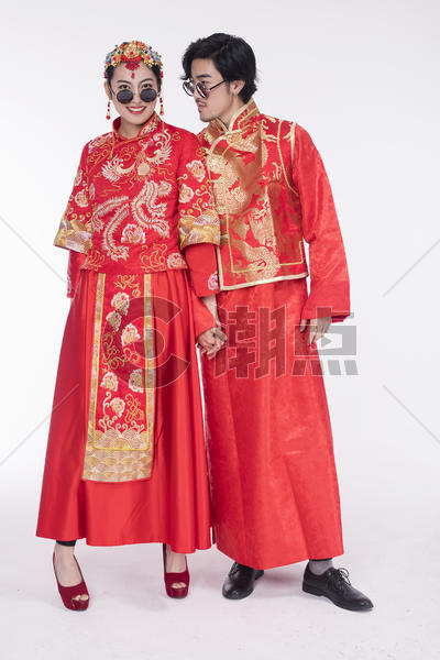 传统结婚的新郎新娘图片素材免费下载